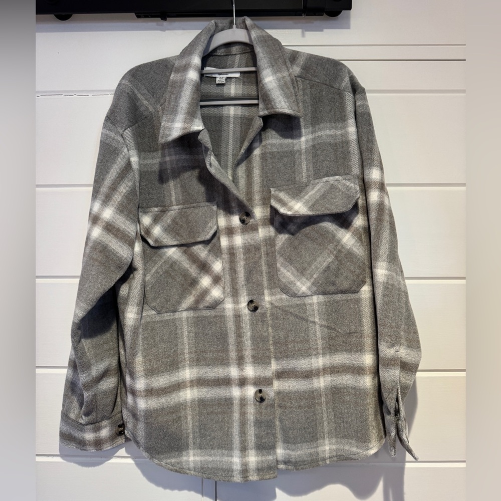 Women’s flannel shirt